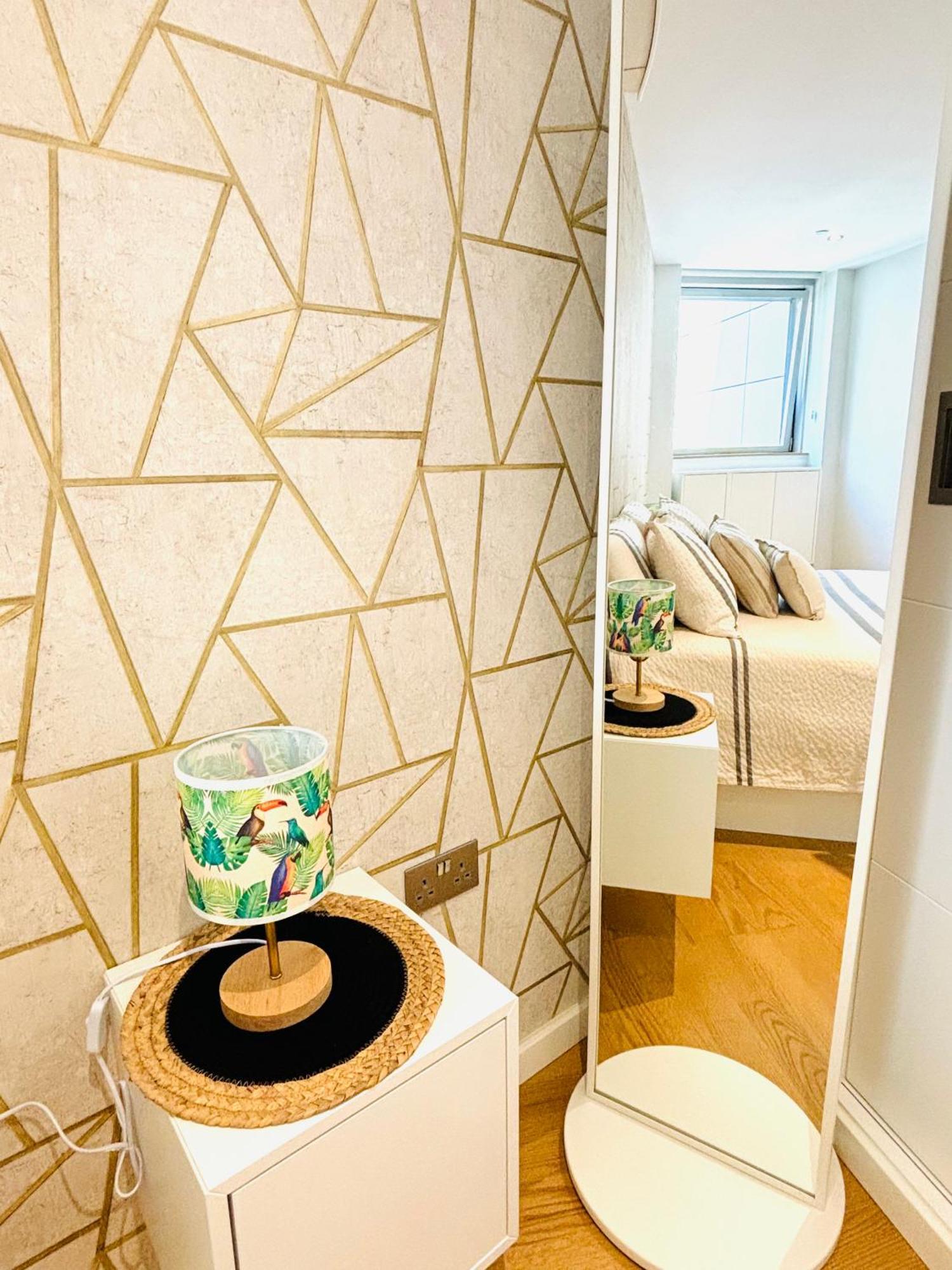 Ocean Village High Floor Luxury Modern Apartment غيبرالتار المظهر الخارجي الصورة